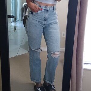 Stone-washed DIstressed Jeans